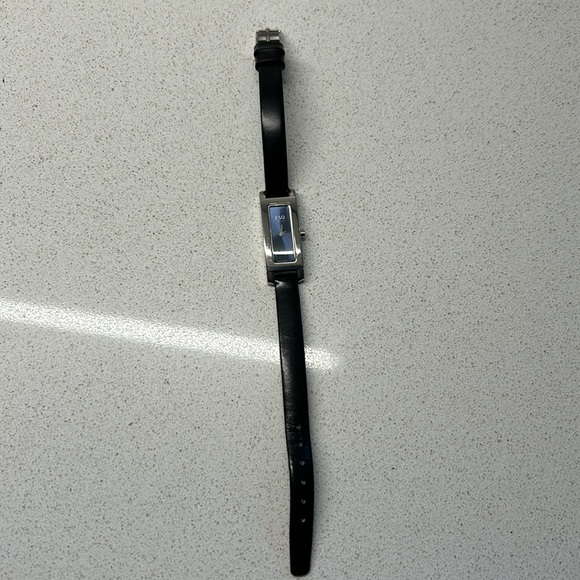 Vintage ESQ by Movado. Swiss made ladies watch. Black strap, silver with blue - Picture 2 of 6